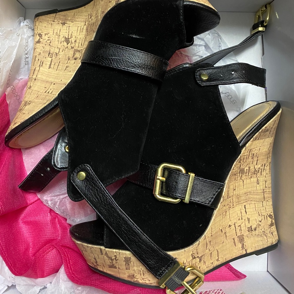 Cork wedge heels